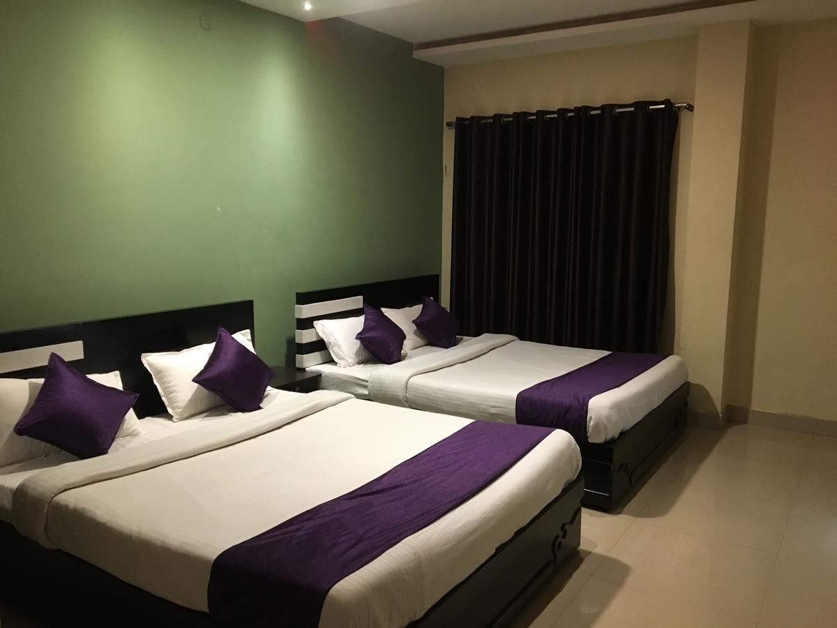 Hotel Time Palace Утакаманд Экстерьер фото